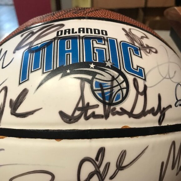 NBA Autographed Team Basketball/Orlando Magic -- J.J. Redick, Dwight Howard/Hedo - Picture 2 of 6